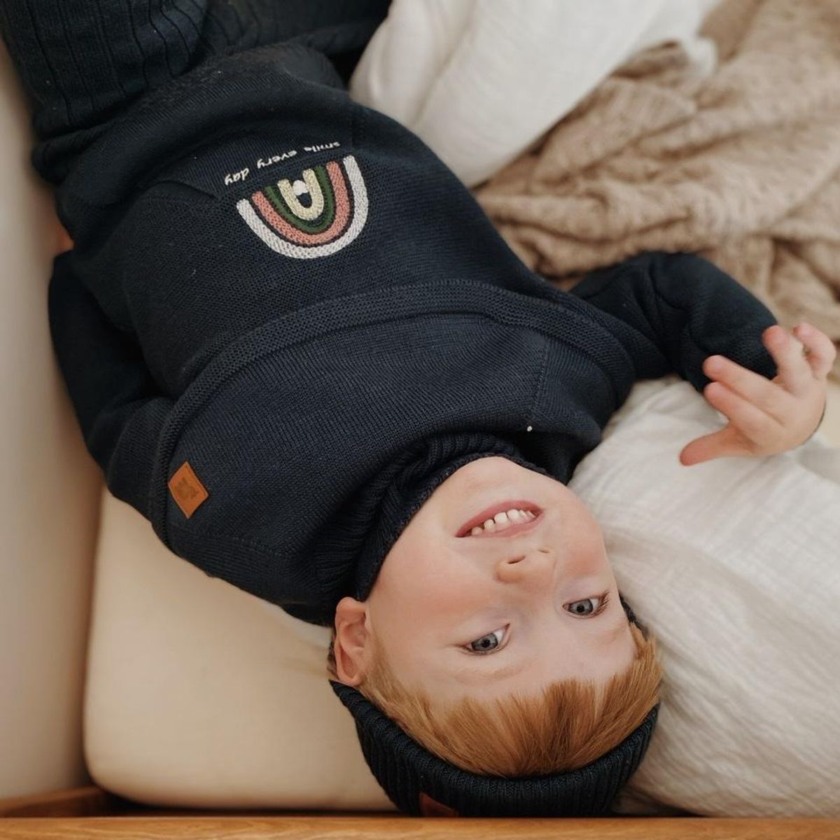 Ullgenser Veld i merinoull, petrol blå